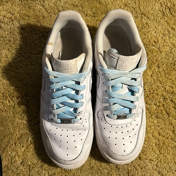 Women’s Air Forces🩵 Size 8! - Picture 2 of 6